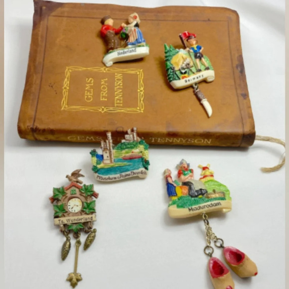 Vintage Celluloid German Tourist Brooch Pin, German Plastic Souvenir Pins - Picture 2 of 5